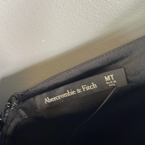 Abercrombie & Fitch NWT Draped Twist-Front Satin Maxi Dress Black Evening M Tall - Picture 8 of 14